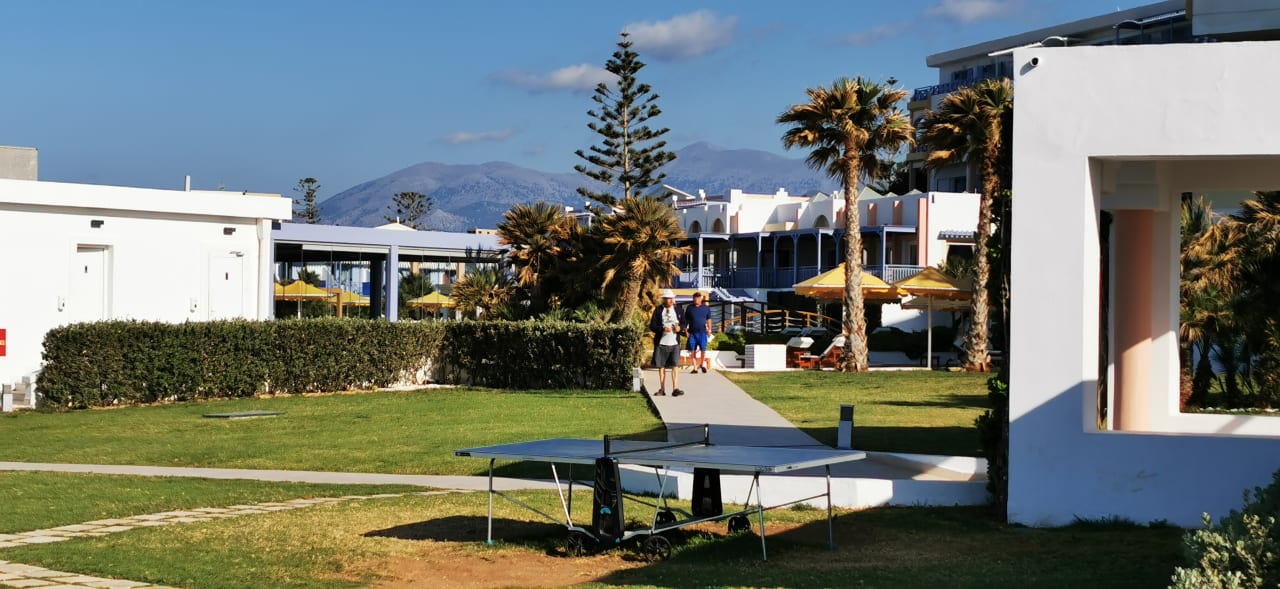 Gartenanlage Hotel Serita Beach