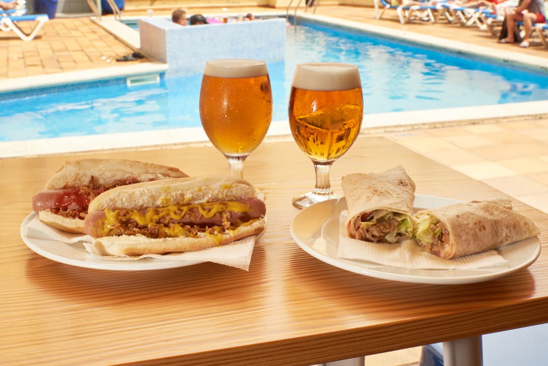 Pool Hotel Caribe Youth Only