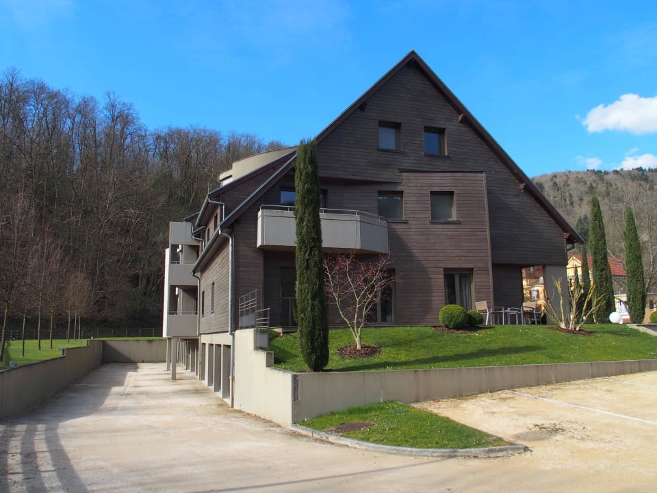 Garagenzufahrt Hotel Les Rives