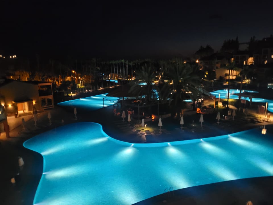 Ausblick Arum Barut Collection