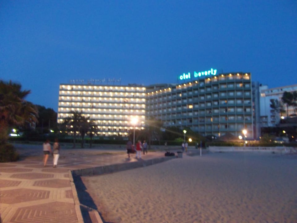 Das Hotel von Außen Hotel Vibra Beverly Playa
