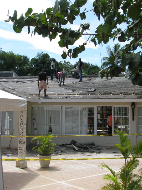 Dacheinsturz Restaurant 19.10.2015 Bahia Principe Grand El Portillo