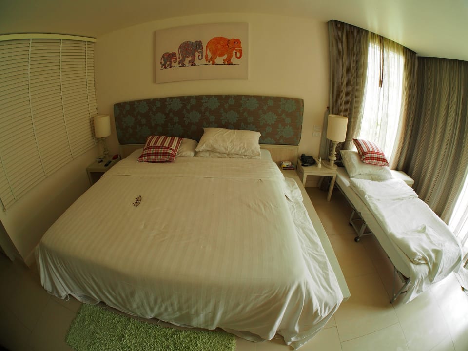 Grand Deluxe Gartenzimmer mit Zustellbett  The Briza Beach Resort Khaolak