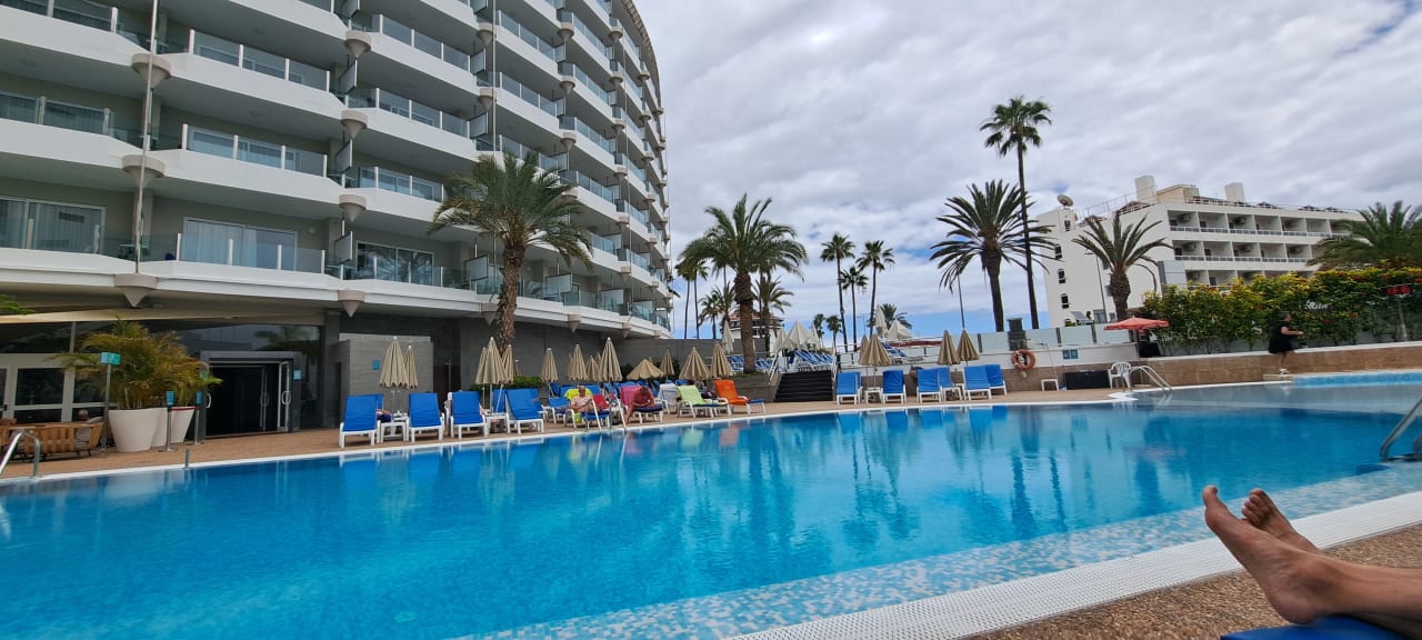 Pool Bull Escorial & Spa