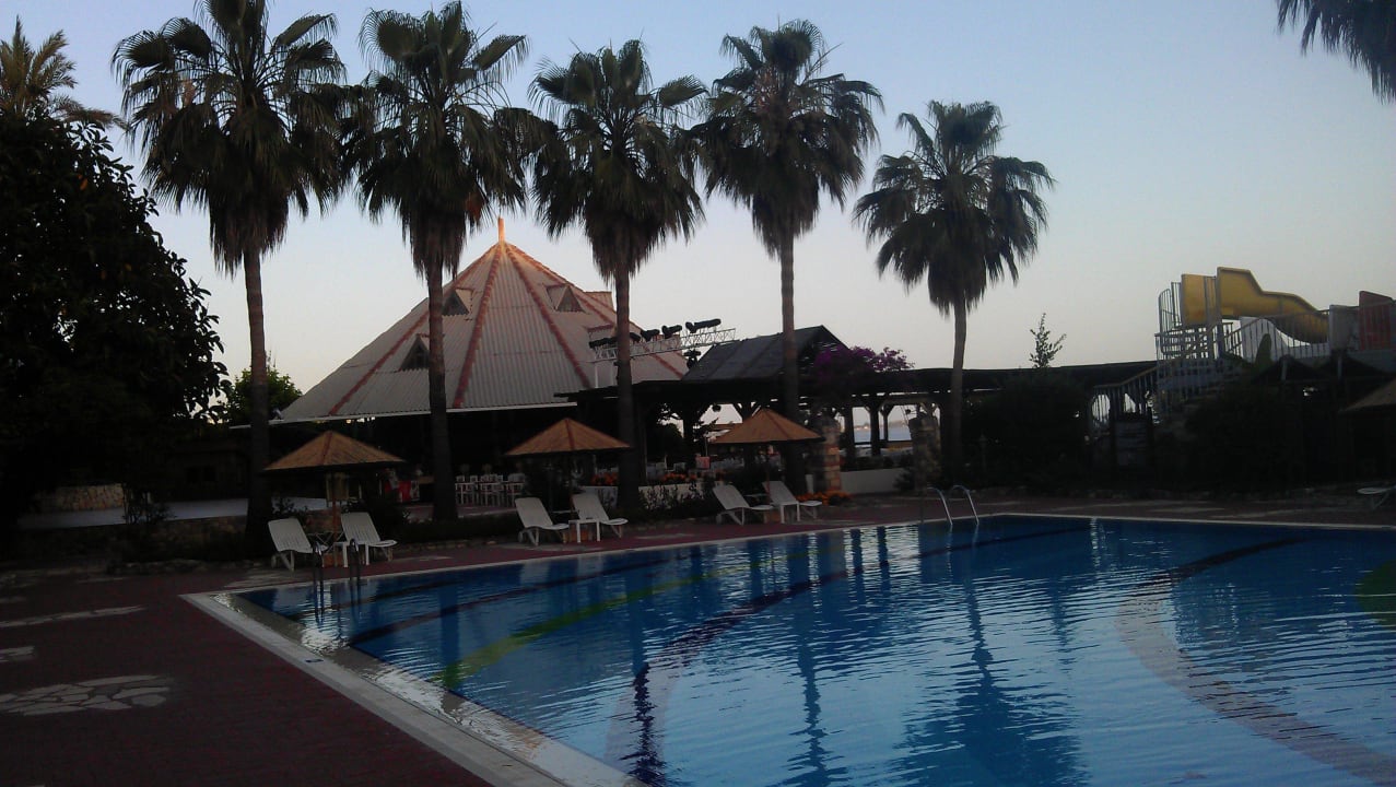 Poolanlage Hotel Defne Garden