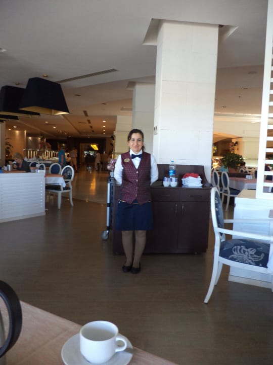 Ein sehr freundlicher und fleißiger Engel Seamelia Beach Resort