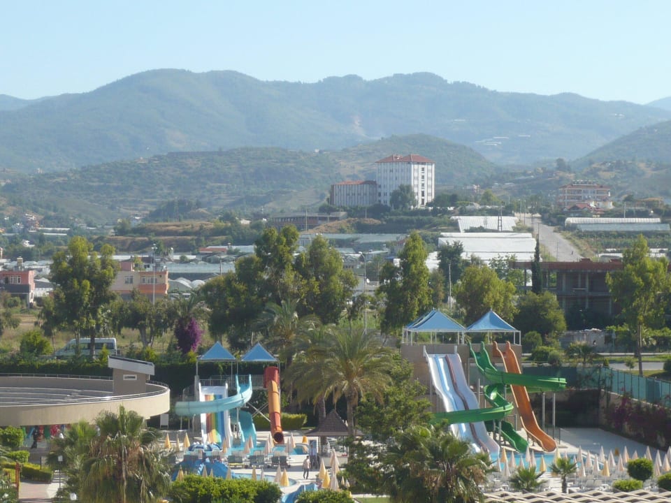 Blick vom Hotelzimmer zum Taurusgebirge Hotel Royal Garden Beach