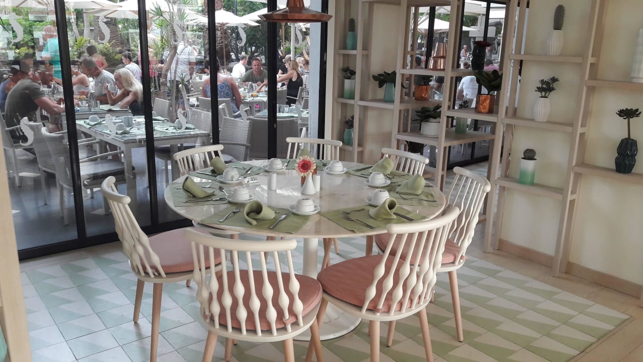 Innenrestaurant Seaside Hotel Sandy Beach