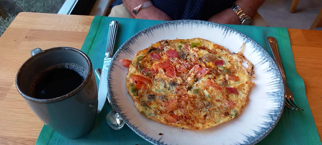 Gastro Side Royal Style Hotel