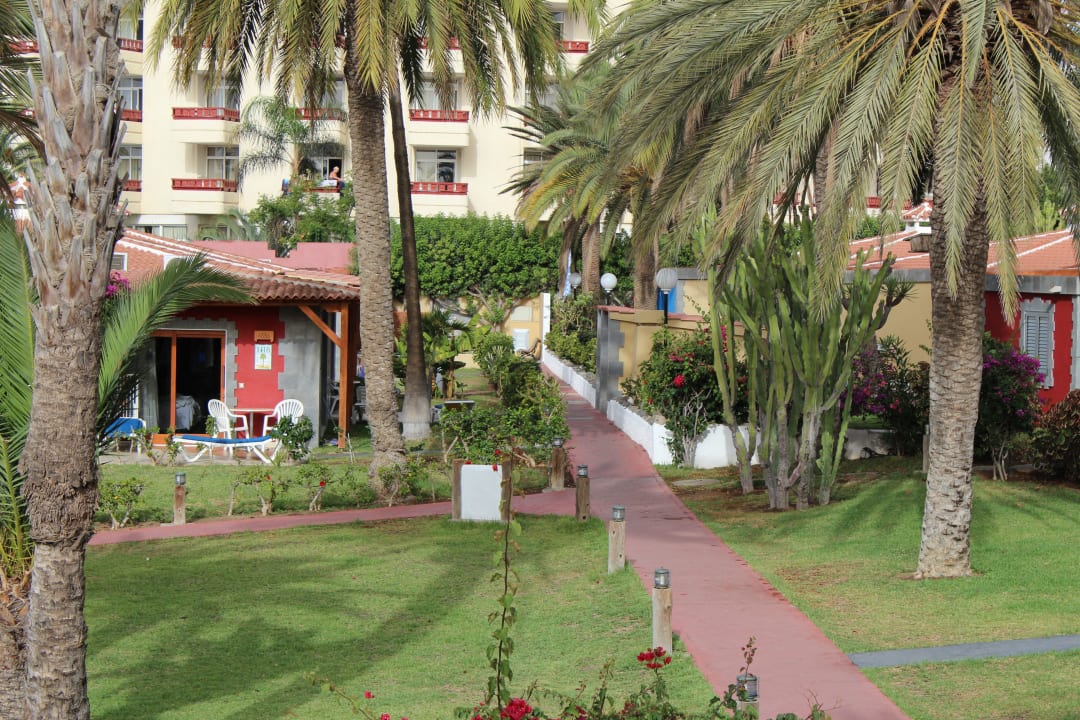 Wunderschöne Gartenanlage HL Miraflor Suites Hotel