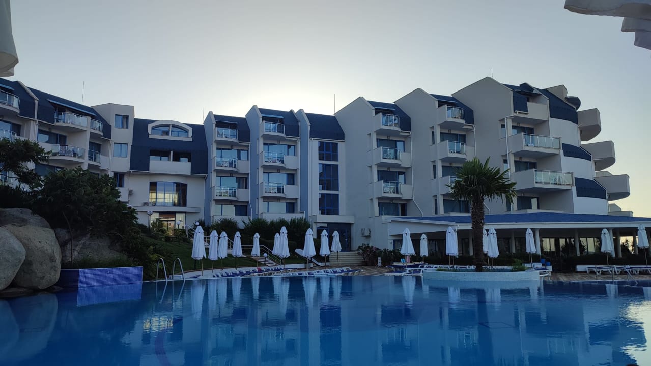 Außenansicht Hotel Sineva Beach
