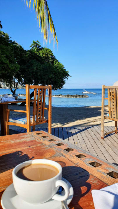 Gastro Sands Suites Resort & Spa