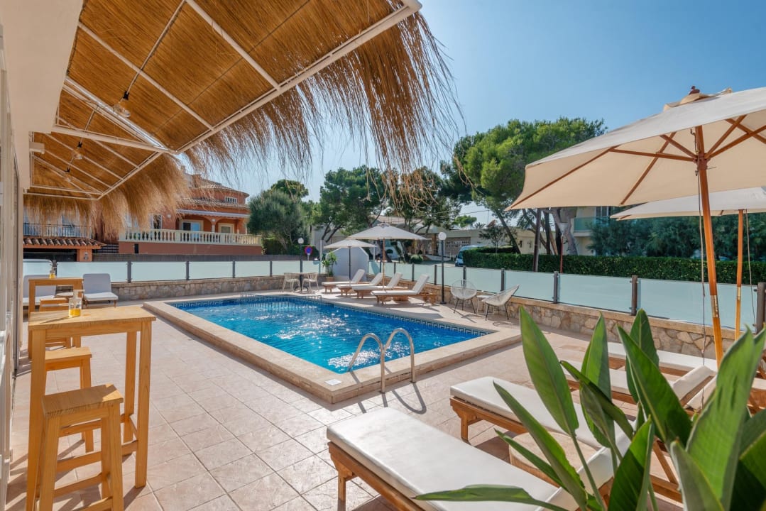 Pool Bauló Mar Apartments
