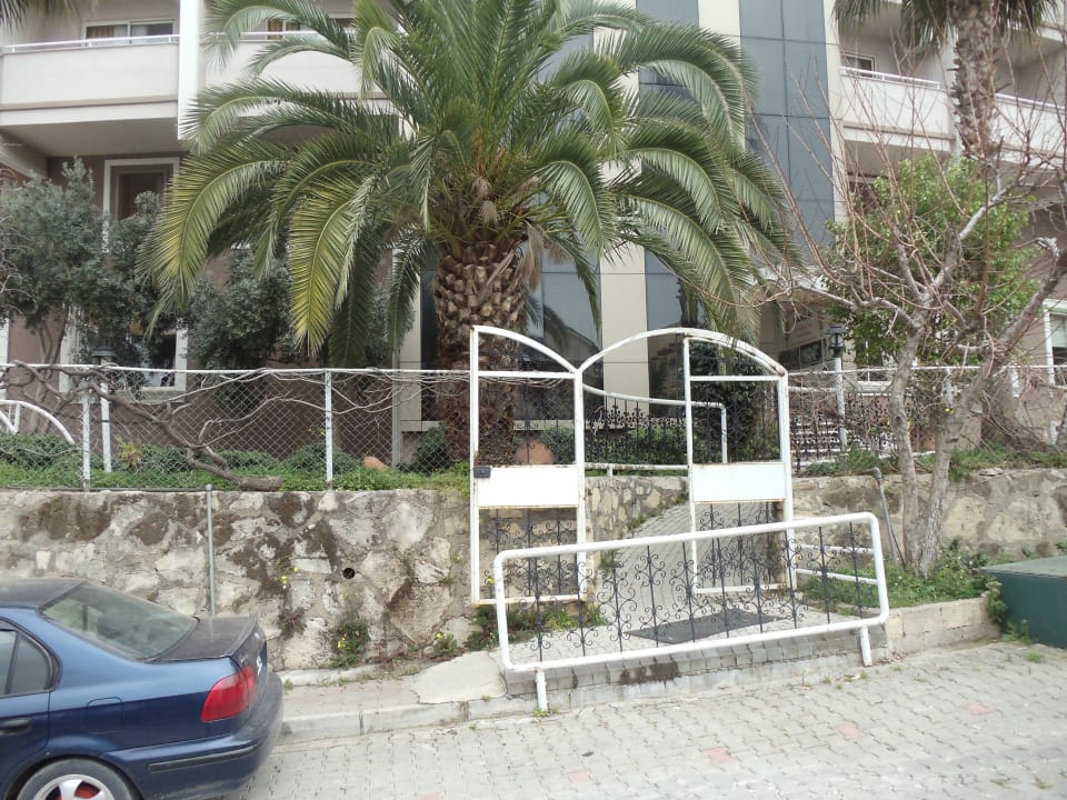 Hintereingang zum Hotel ,wenn man von Strand kommt Side Alegria Hotel & Spa - Adults only +16