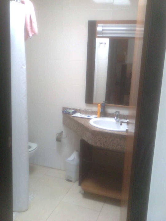 Badezimmer HL Miraflor Suites Hotel