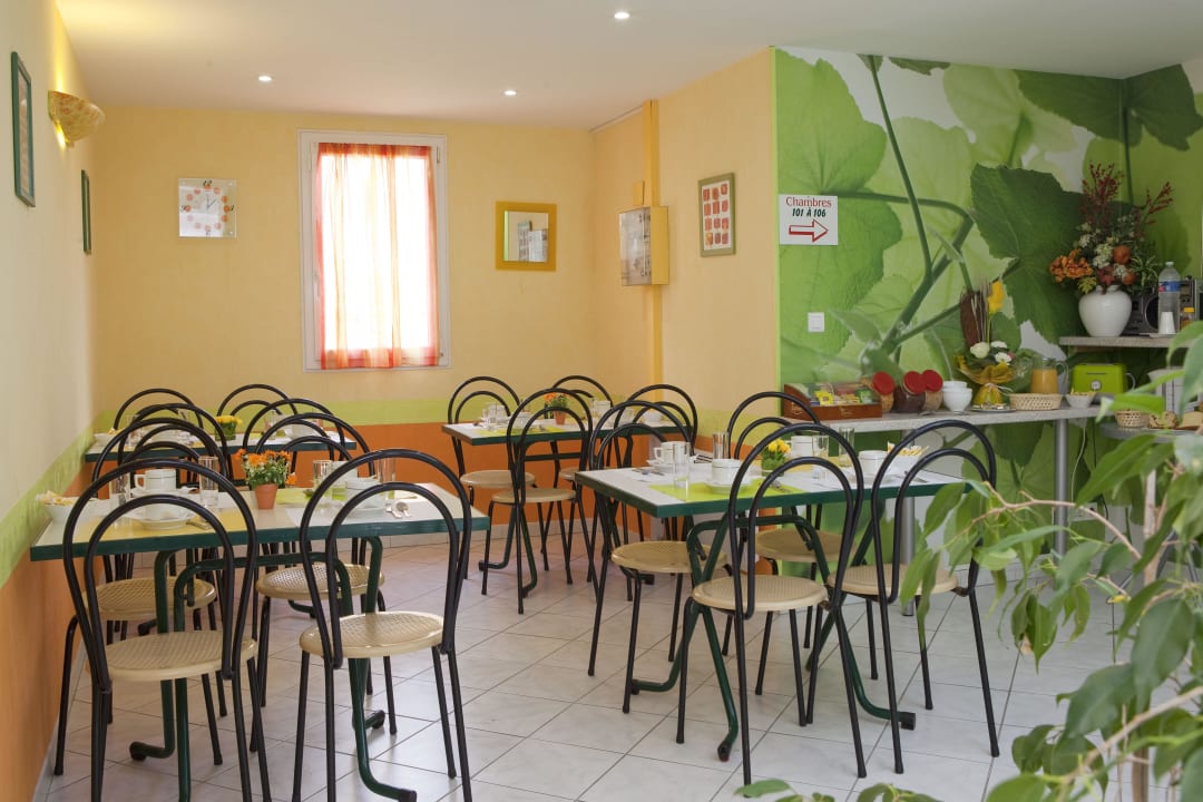 Salle Petits Déjeuners Hotel Mac Bed