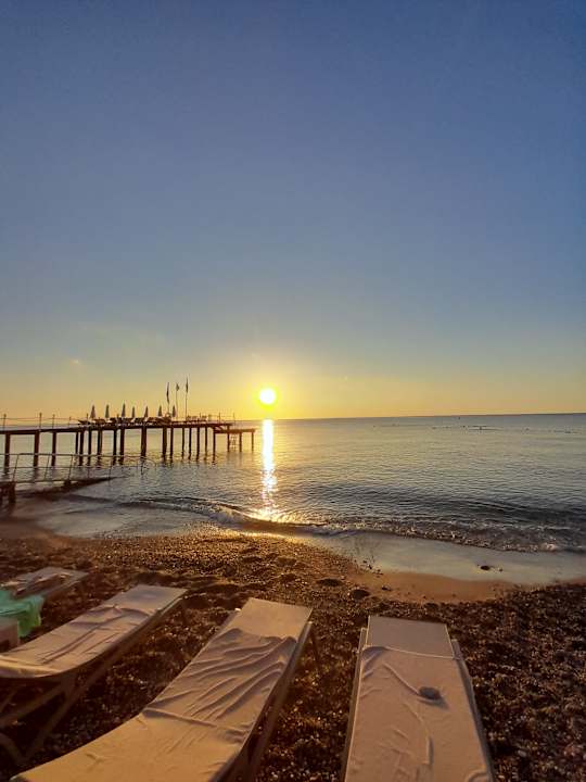 Strand Sailor's Beach Club