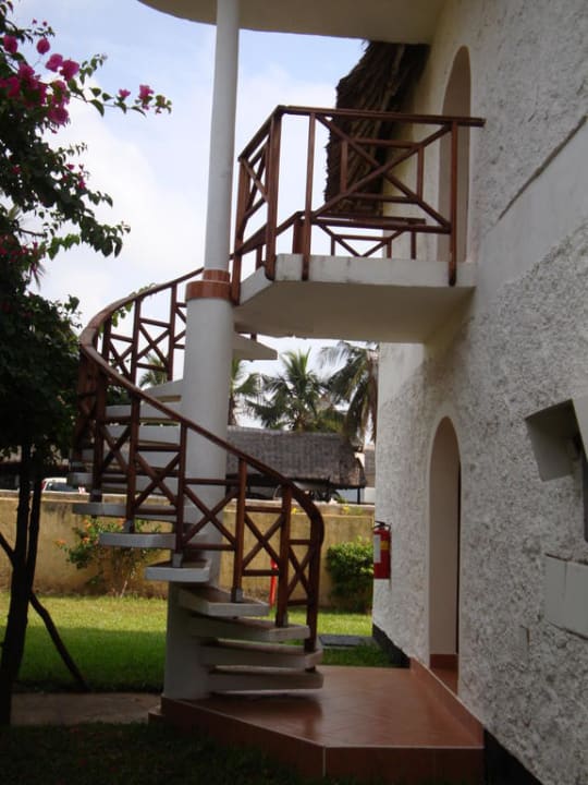 Aufgang zum Zimmer Neptune Village Beach Resort & Spa