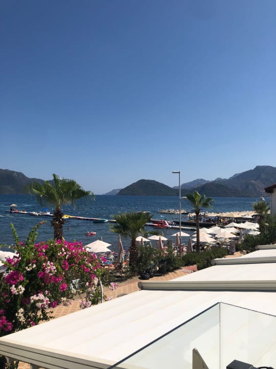 Ausblick Emre Beach & Emre Hotel