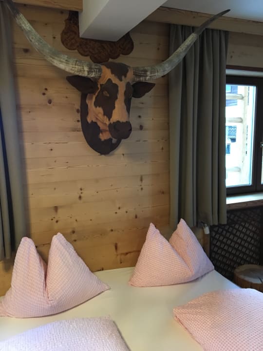 Zimmer Atelier Garni Astei