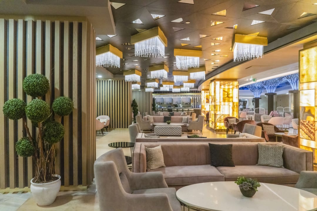 Lobby Royal Wings Hotel