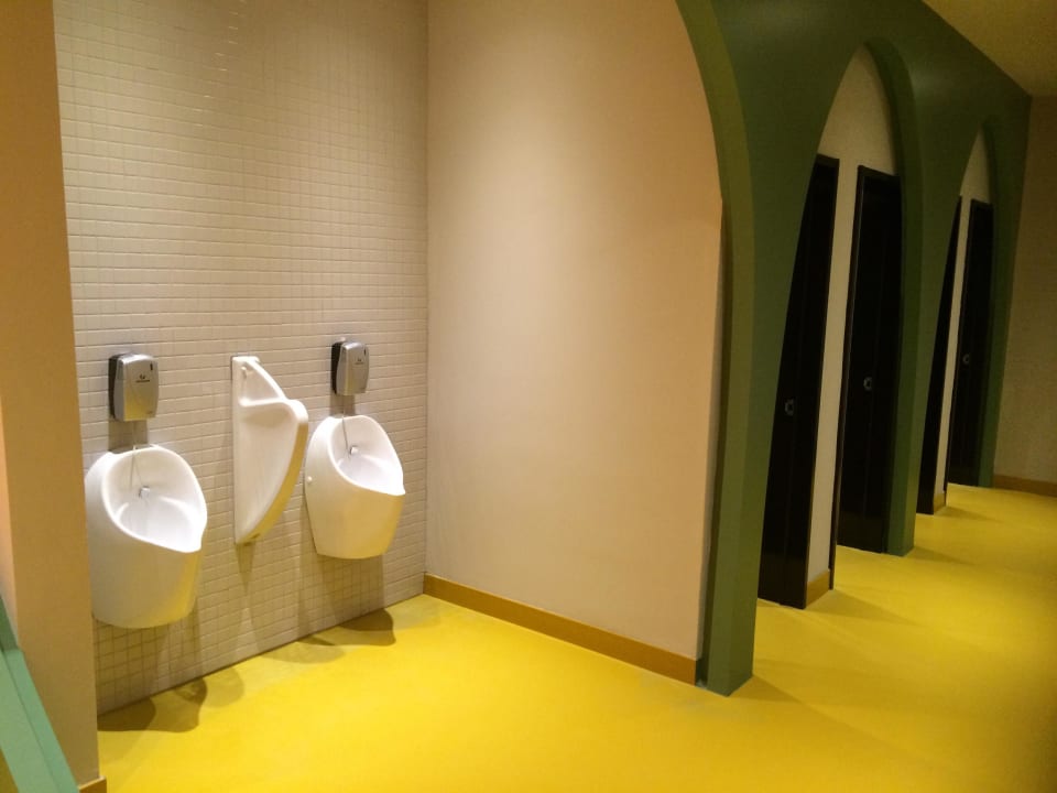 Toiletten im Aquapark The Land of Legends Kingdom Hotel