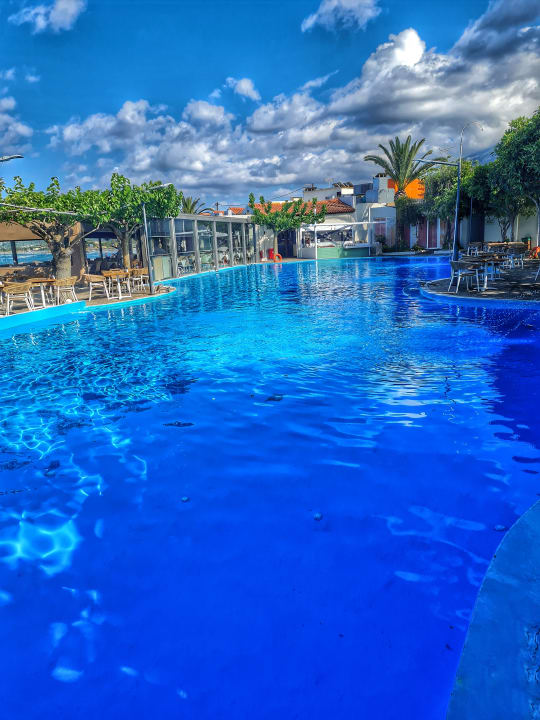 Pool Corissia Beach Hotel