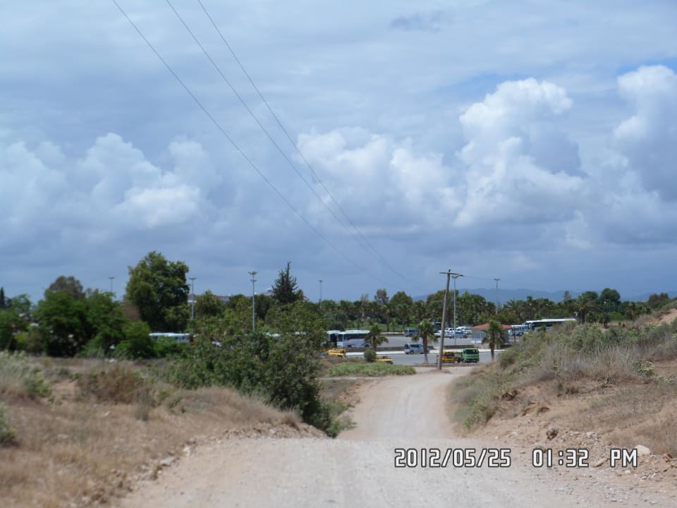 Der Weg vom Busterminal zum Strand Hotel Kervan