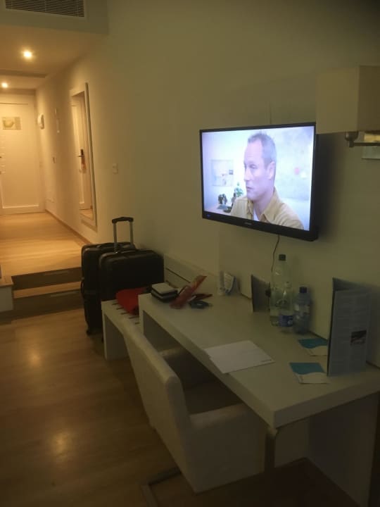 Schreibtisch  und TV Sentido Aequora Lanzarote Suite