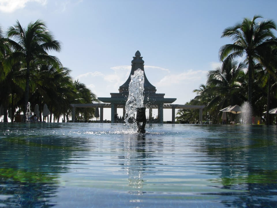 Blick zur Poolbar Hotel Riu Palace Riviera Maya