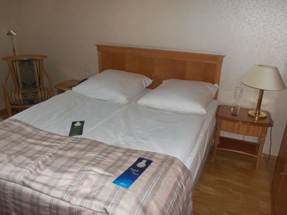 Bett Gewandhaus Dresden, Autograph Collection