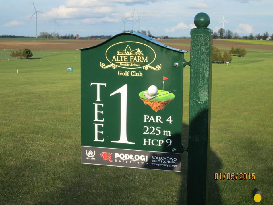 Abschlag Nr.1 Alte Farm Agroturystyka & Golf