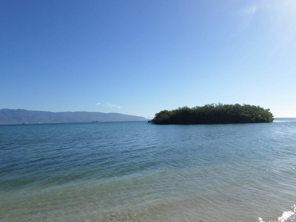 Mit kleiner Insel Hotel Costa Larimar