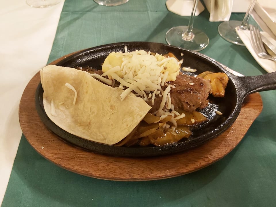 Gastro Sunis Evren Beach Resort Hotel & Spa