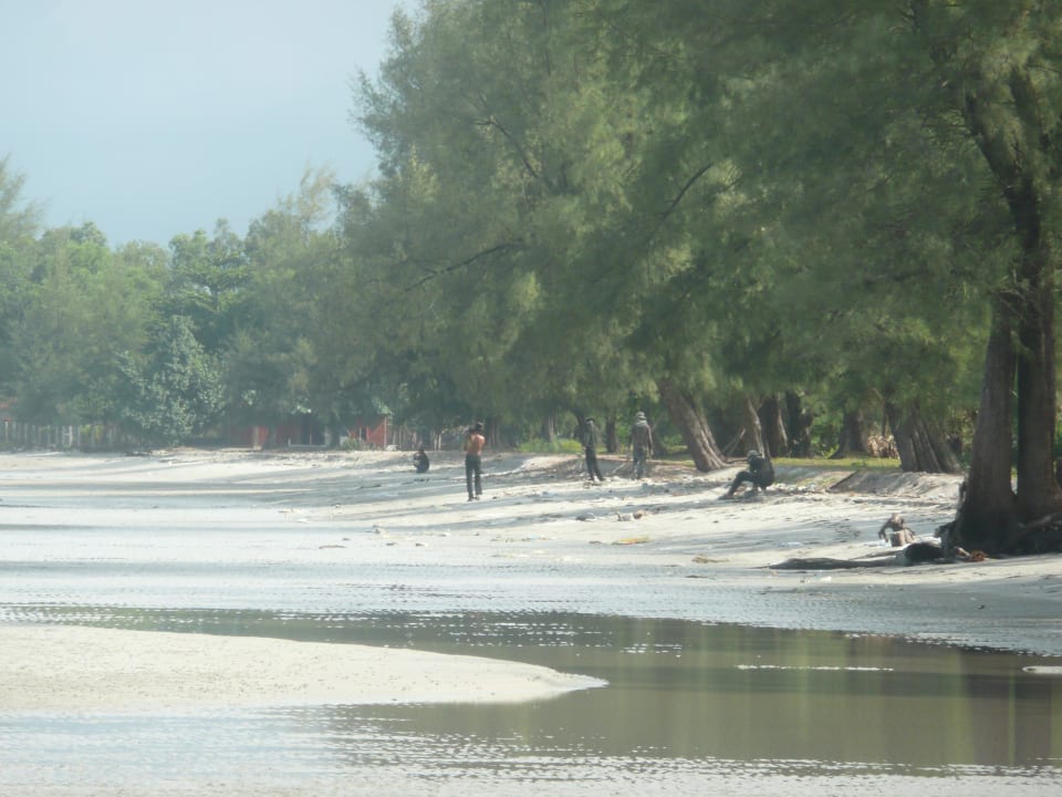 Unterwegs bei Ebbe Hotel The Secret Garden at Otres Beach