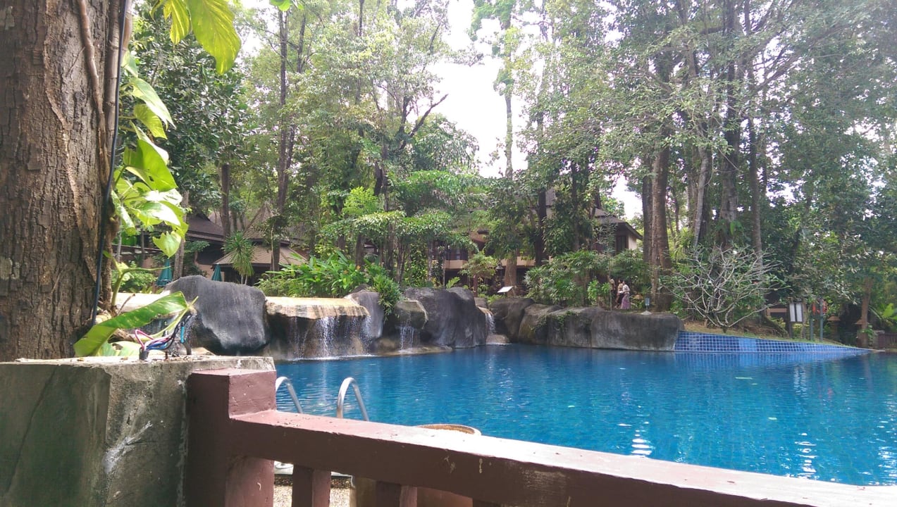 Pool unterhalb vom Tropical Garden Restaurant Khao Lak Merlin Resort