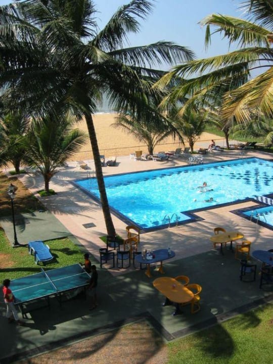 Pool und Strand Hotel Camelot Beach