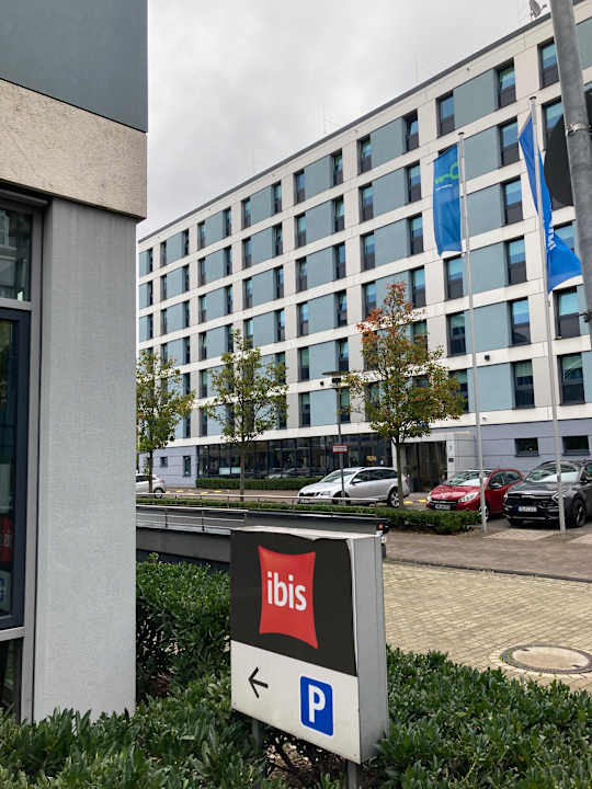 Außenansicht ibis budget Köln Messe
