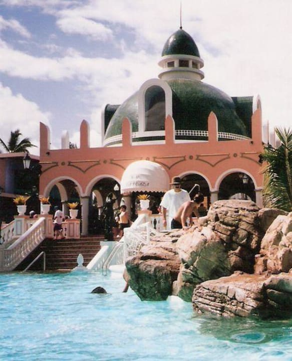 Pool Riu Hotel Riu Bambu