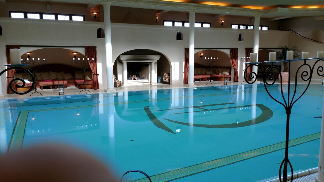 Pool Hotel Yachthafenresidenz Hohe Düne