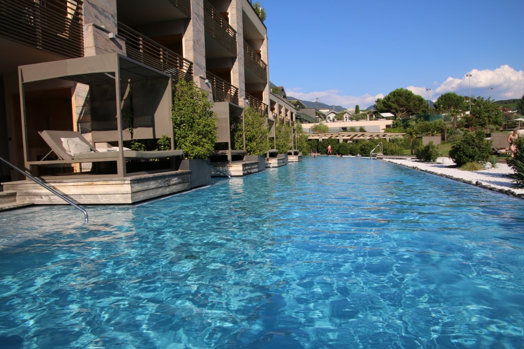 Pool Weinegg Wellviva Resort