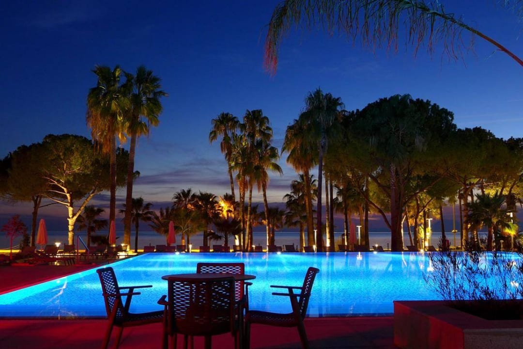 Abendstimmung Acanthus Cennet Barut Collection