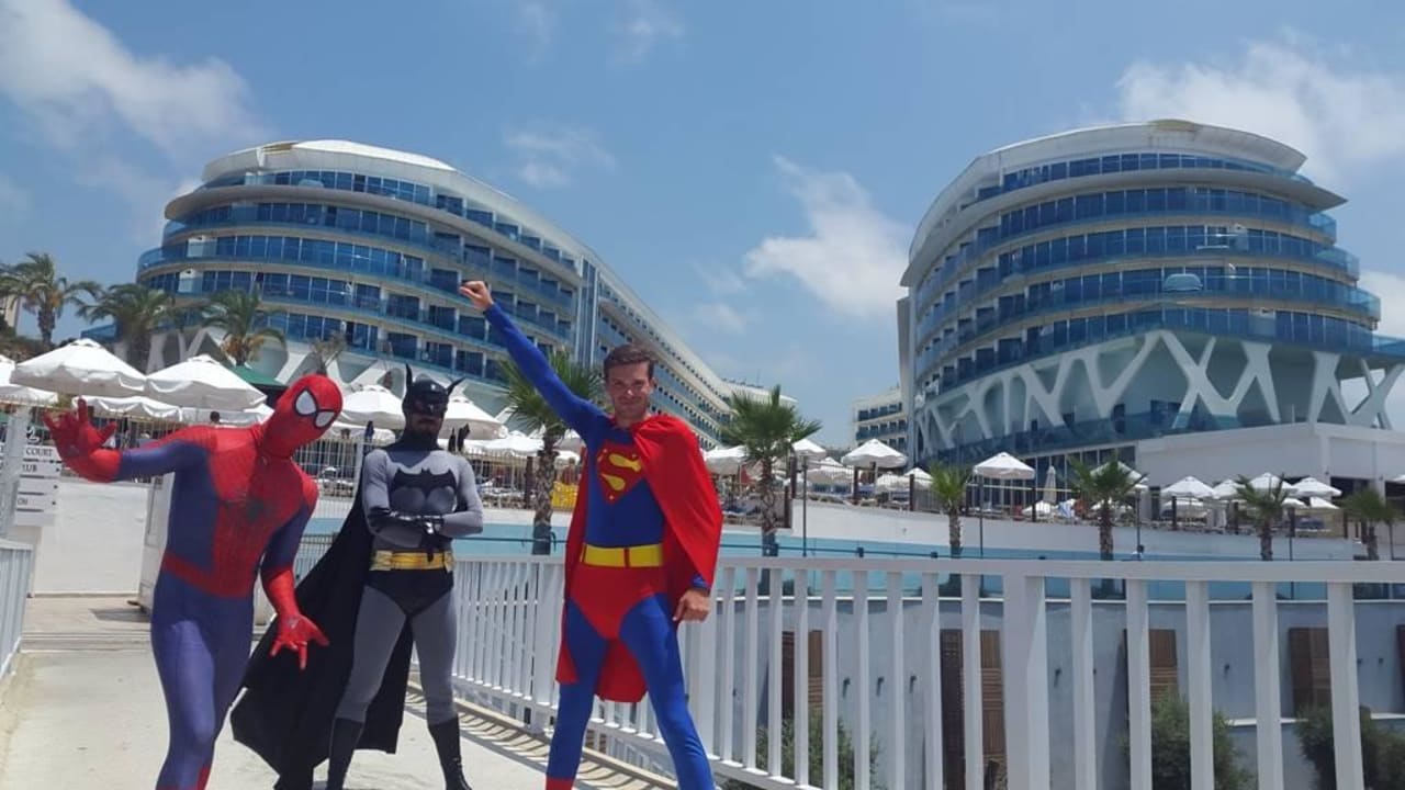 Аниматоры в костюмах Vikingen Infinity Resort & Spa