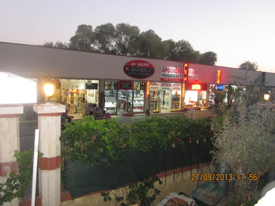 Blick aus unserem Zimmer Side Bay Hotel