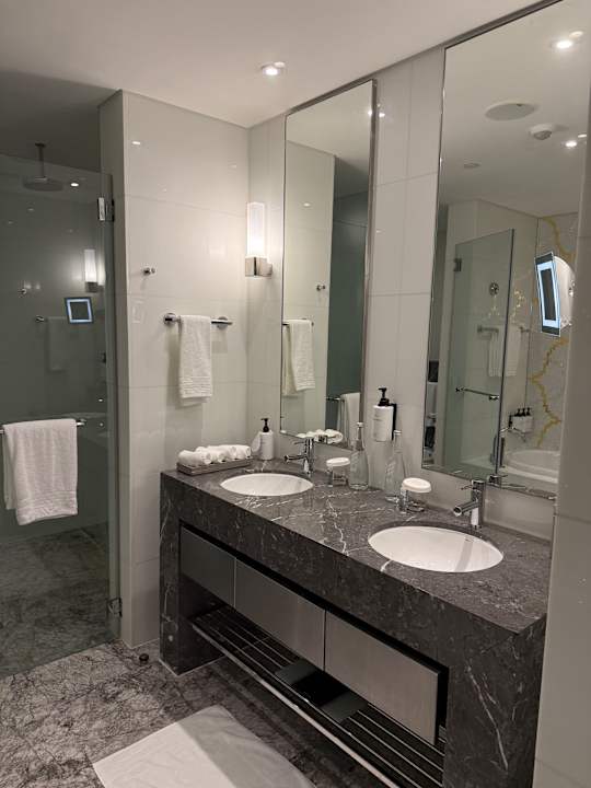 Zimmer Conrad Abu Dhabi Etihad Towers