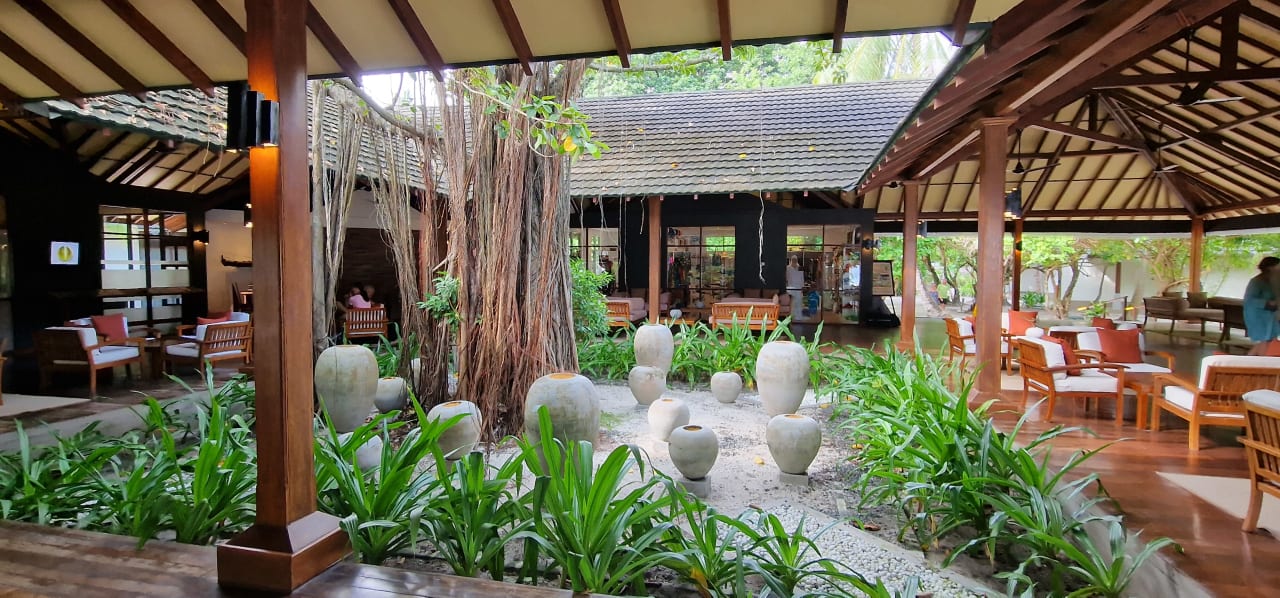 Lobby Adaaran Select Meedhupparu Island Resort - Premium All Inclusive