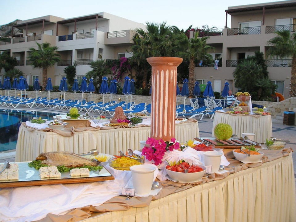 Griechischer Abend am Pool Grand Hotel Holiday Resort