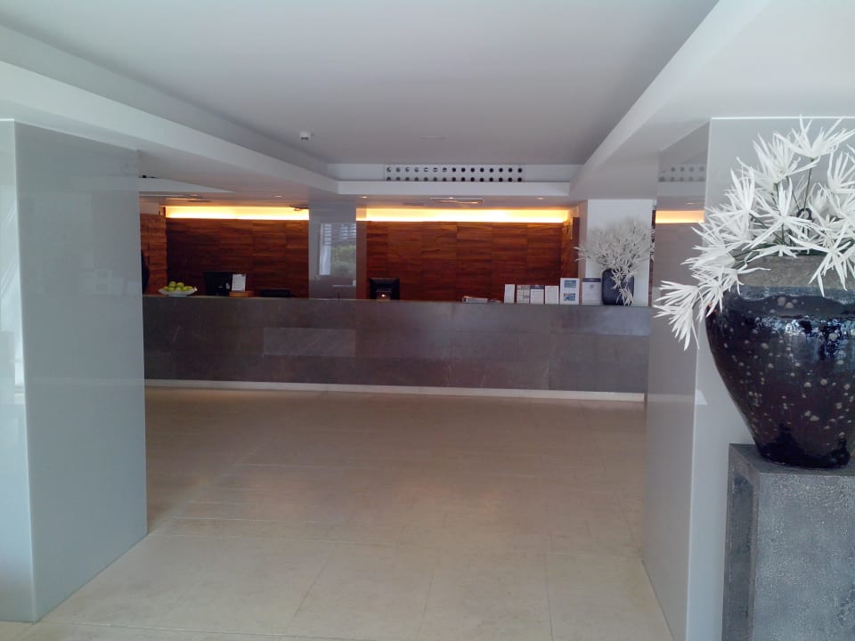 Rezeption allsun Hotel Bahia del Este