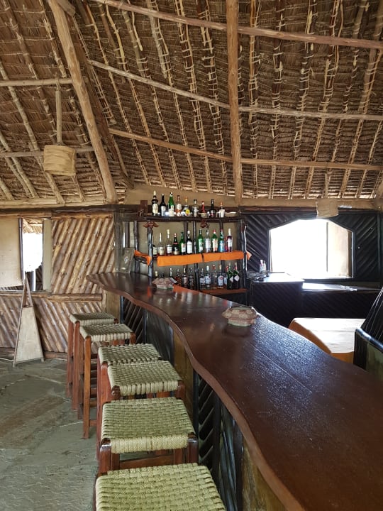 Bar Satao Camp