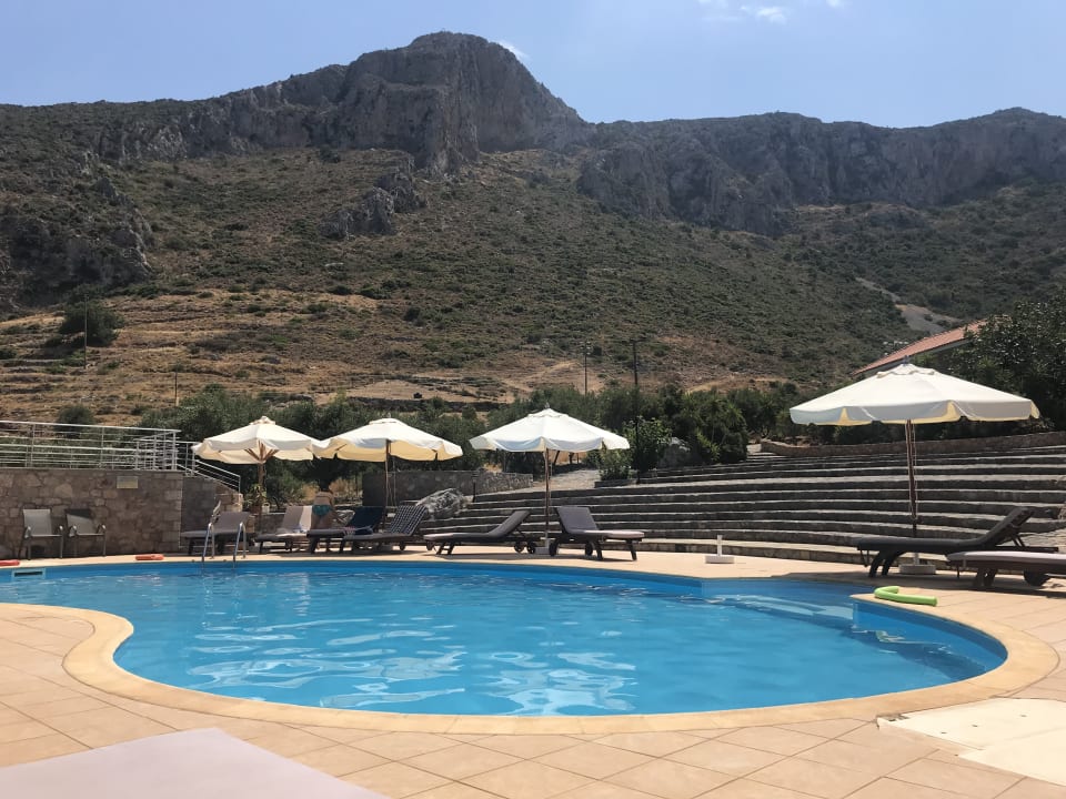 Pool Topalti Village Monemvasia